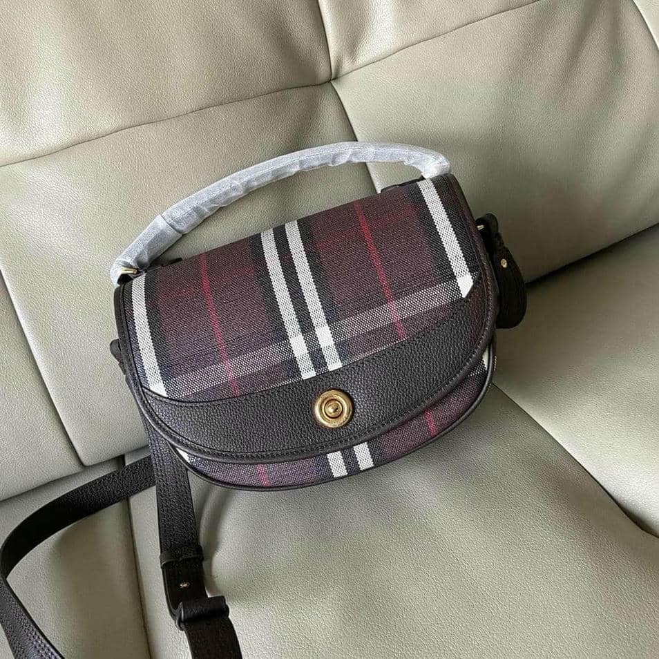 Burberry Bag 154